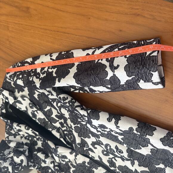 Albert Nipon Size 16 Sheath Dress Jacket Suit Set Black Floral on Silvery White - Picture 13 of 16